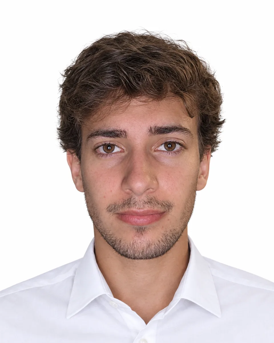 Portrait de Tyméo Sekkal, fondateur de Web Aplani
